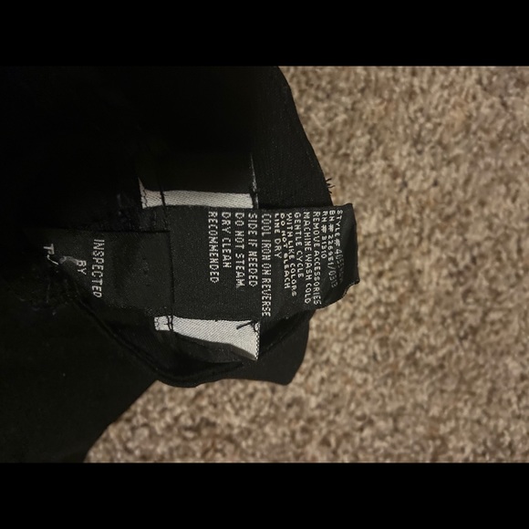 Sheer Sleeveless Shirt with front tie! - Picture 6 of 6